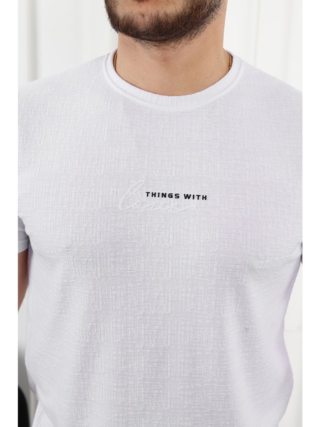 Beyaz Kendinden Desenli Baskılı Tişört-1