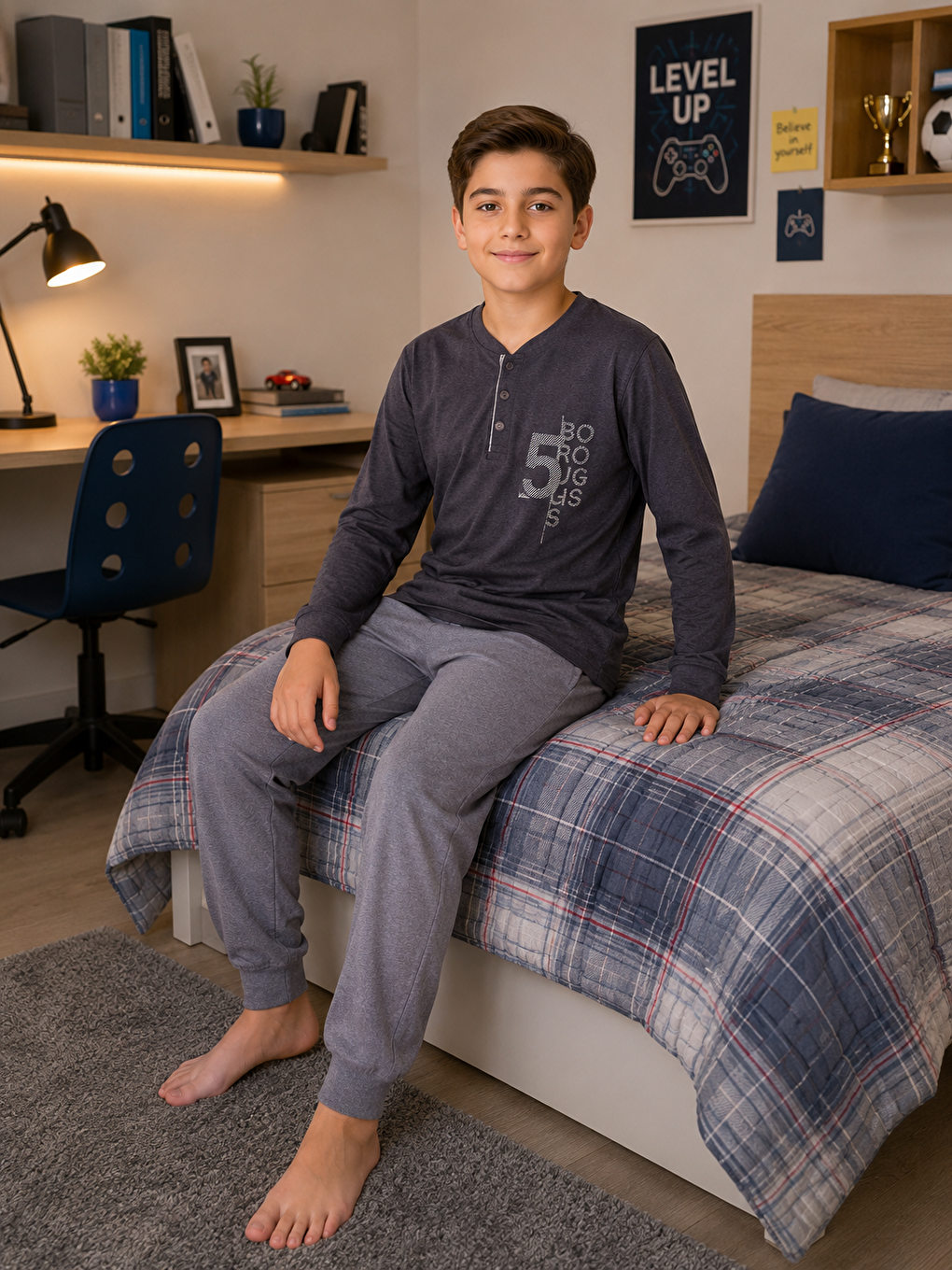 Siyah Erkek Çocuk %100 Doğal Pamuk Manşet Paça Uzun Kollu Pijama Takımı