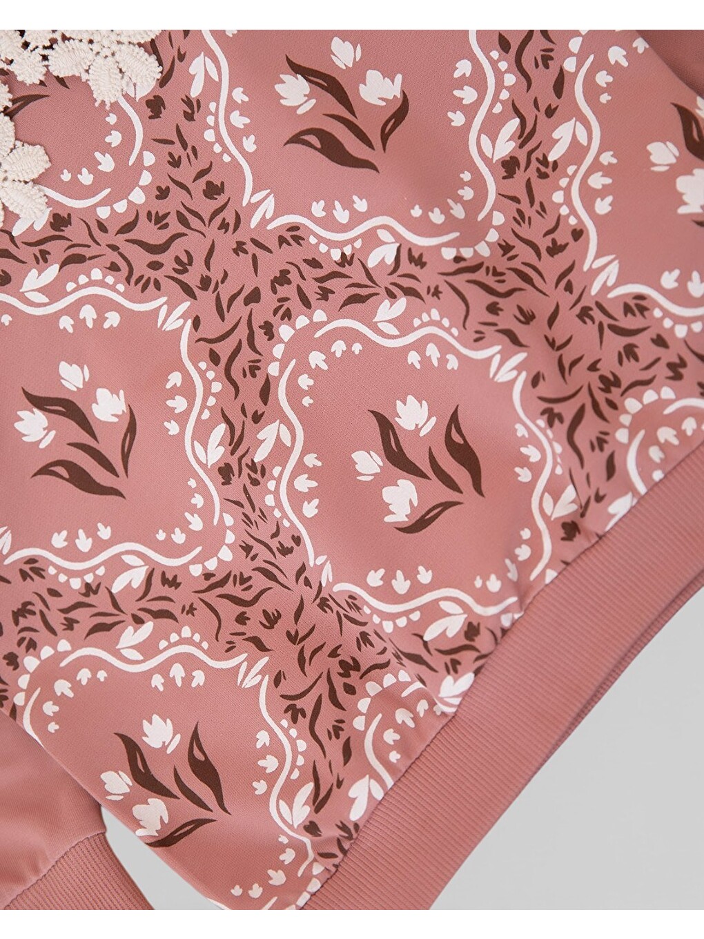 Pembe Kız Çocuk Mevsimlik Antik Desenli Bebe Yakalı 2-3-4-5-6 Yaş 2 İplik Eşofman Takımı-4