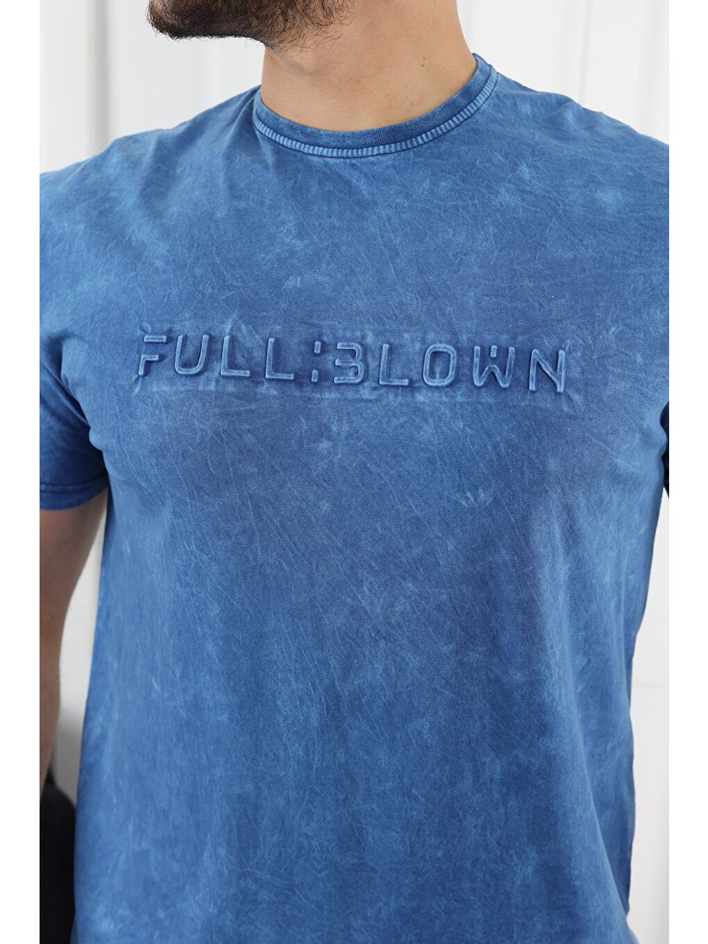 Mavi Kabartma Baskılı Tişört-1