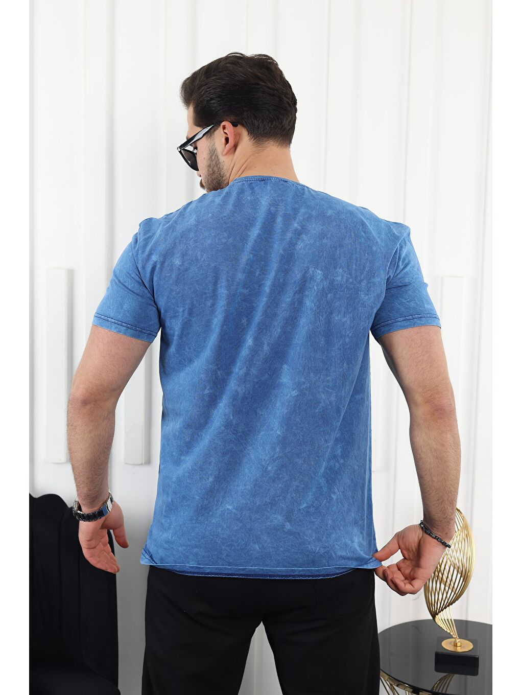 Mavi Kabartma Baskılı Tişört-3
