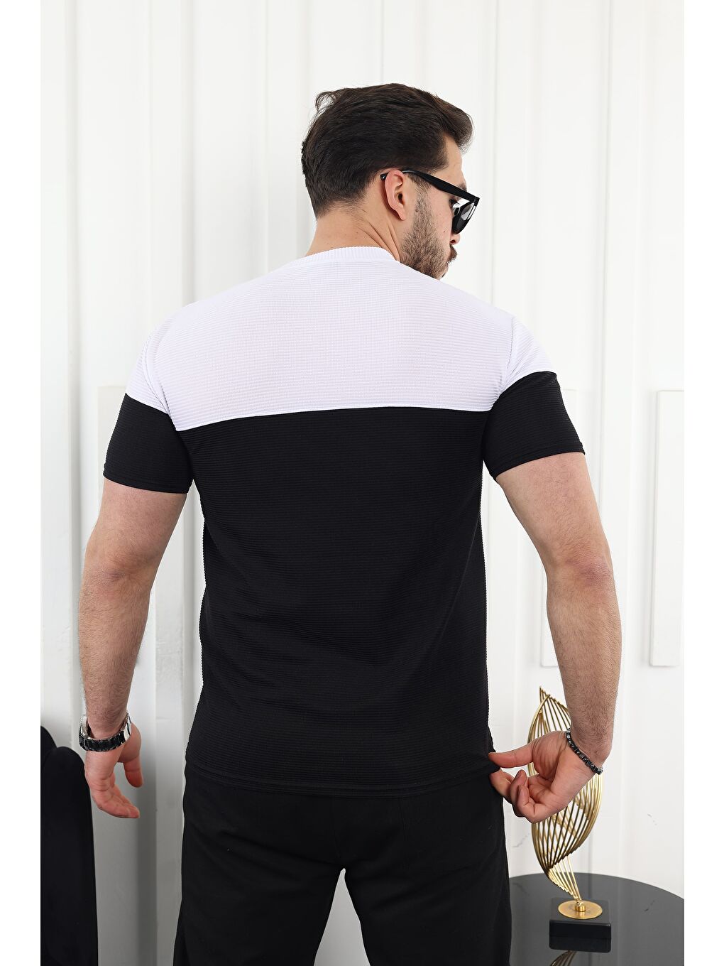 Siyah Çift Renk Baskılı Tişört-3