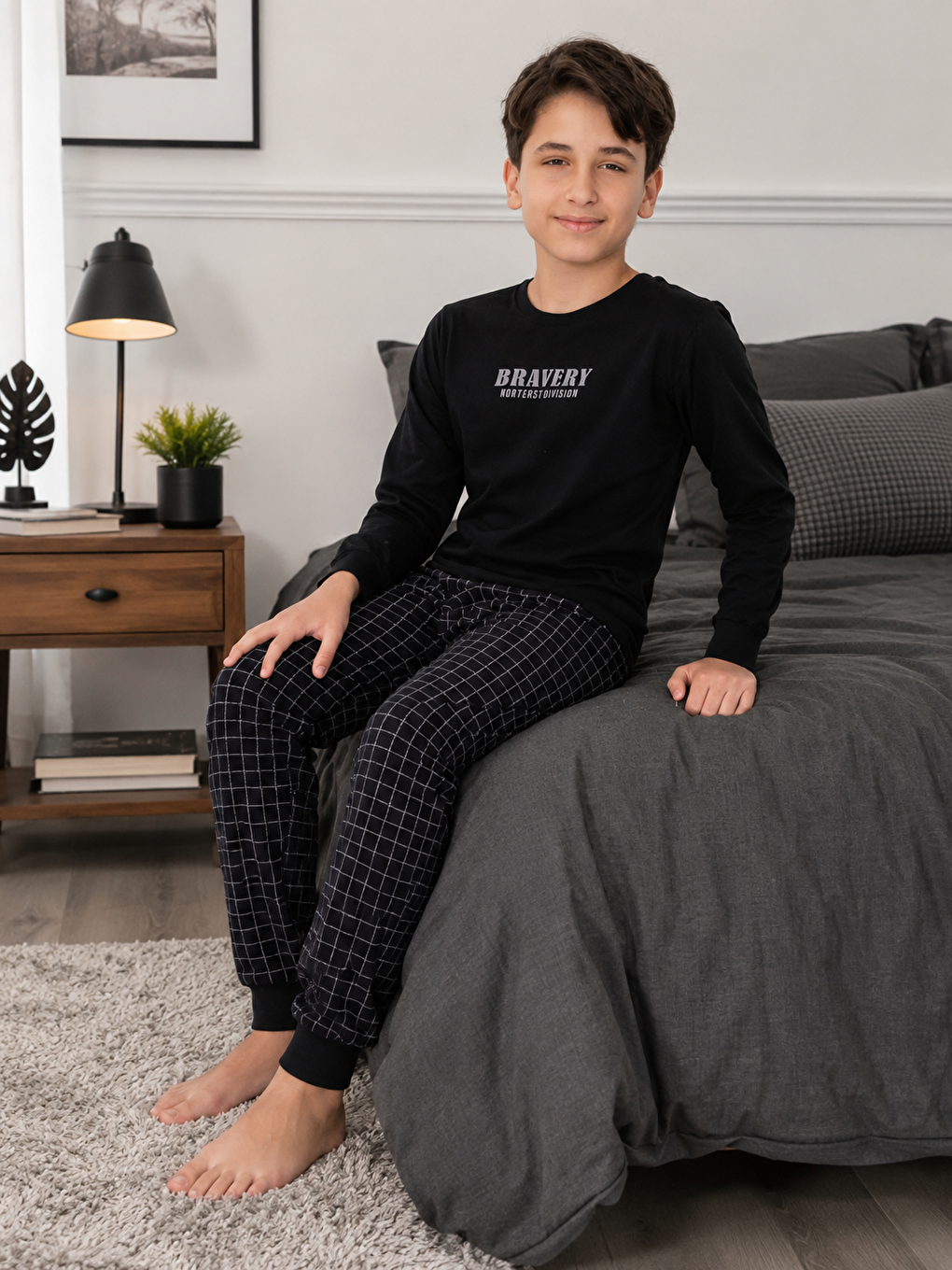 Siyah Erkek Çocuk %100 Doğal Pamuk Manşet Paça Uzun Kollu Pijama Takımı