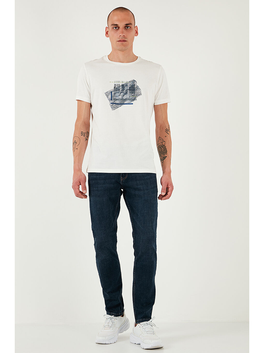 Lacivert Pamuklu Slim Fit Yüksek Bel Dar Paça Jeans 3300S82TOKYO