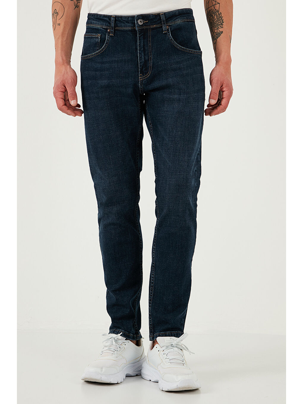 Lacivert Pamuklu Slim Fit Yüksek Bel Dar Paça Jeans 3300S82TOKYO-1