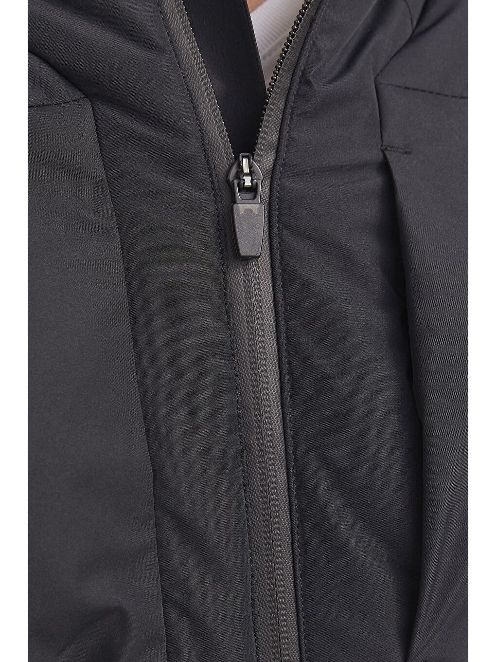 Siyah Core Jcoslay Kapitoneli Regular Fit Su Geçirmez Kapüşonlu Mont 12260482-4