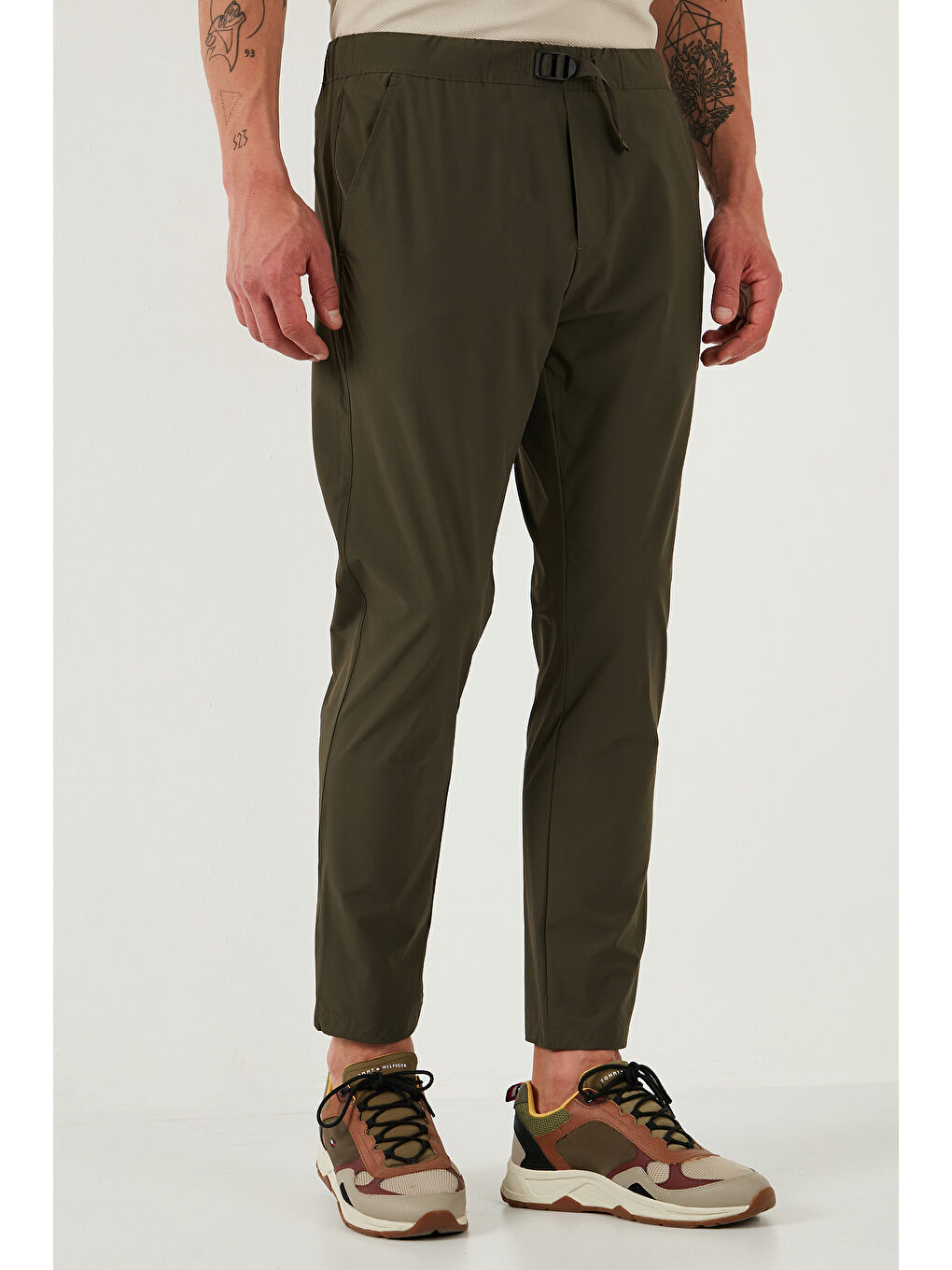 Haki Slim Fit Lastikli Bel Boru Paça Kemer Detaylı Erkek Pantolon 5543S86JMILANO-2