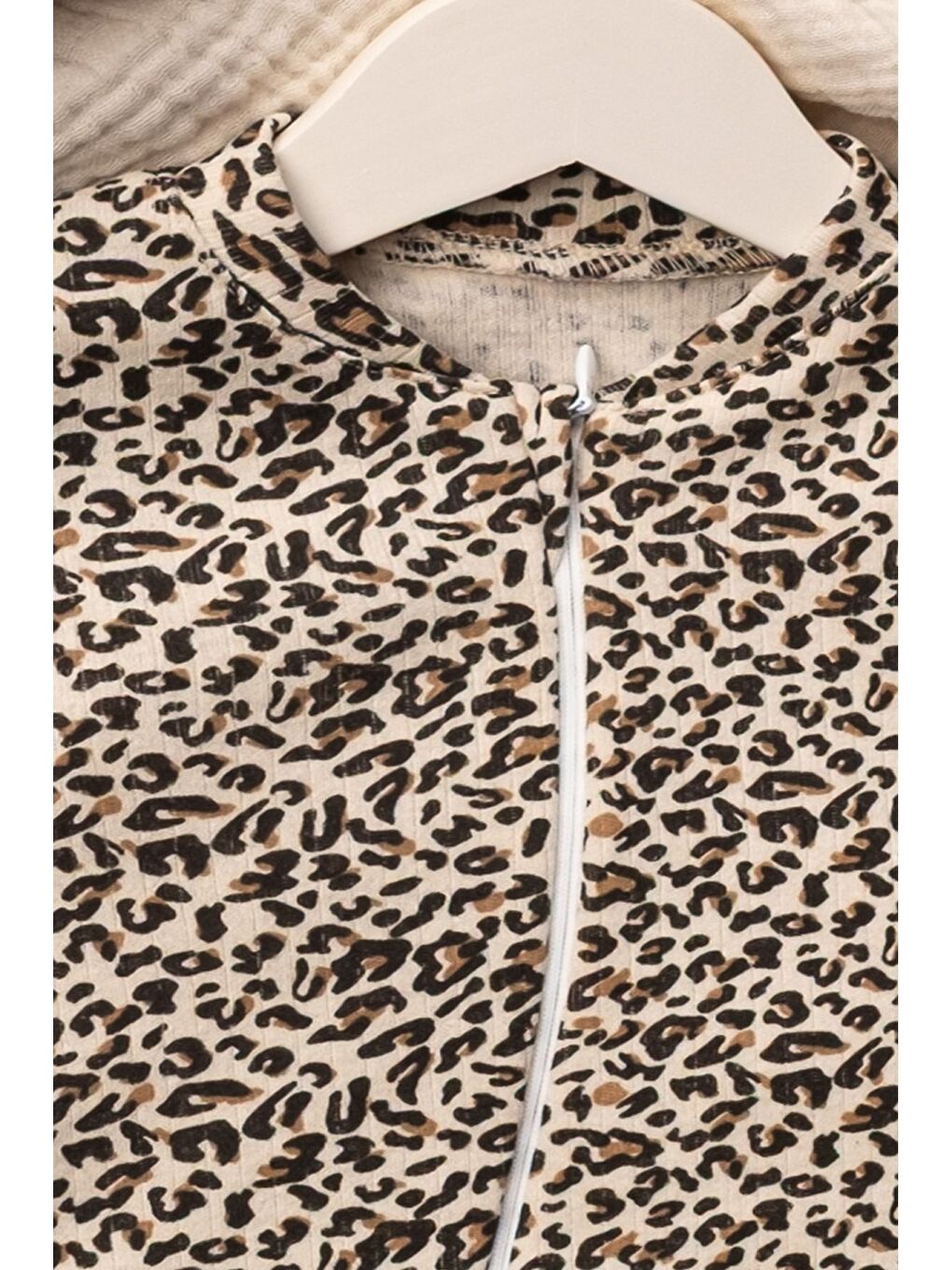 Kahverengi Kız Bebek Tulumu Leopar Desenli Pamuklu Ve Fermuarlı Şapka Hediyeli Uzun Kollu Bebek Tulumu 6-12 Ay-4