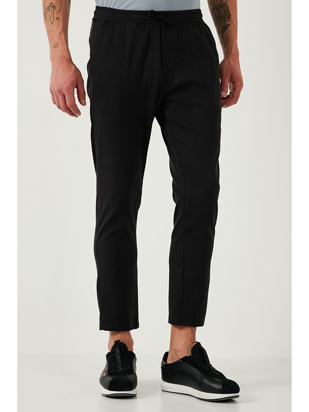 Siyah Pamuklu Slim Fit Lastikli Bel Boru Paça Erkek Pantolon 5545S87JMILANO-2