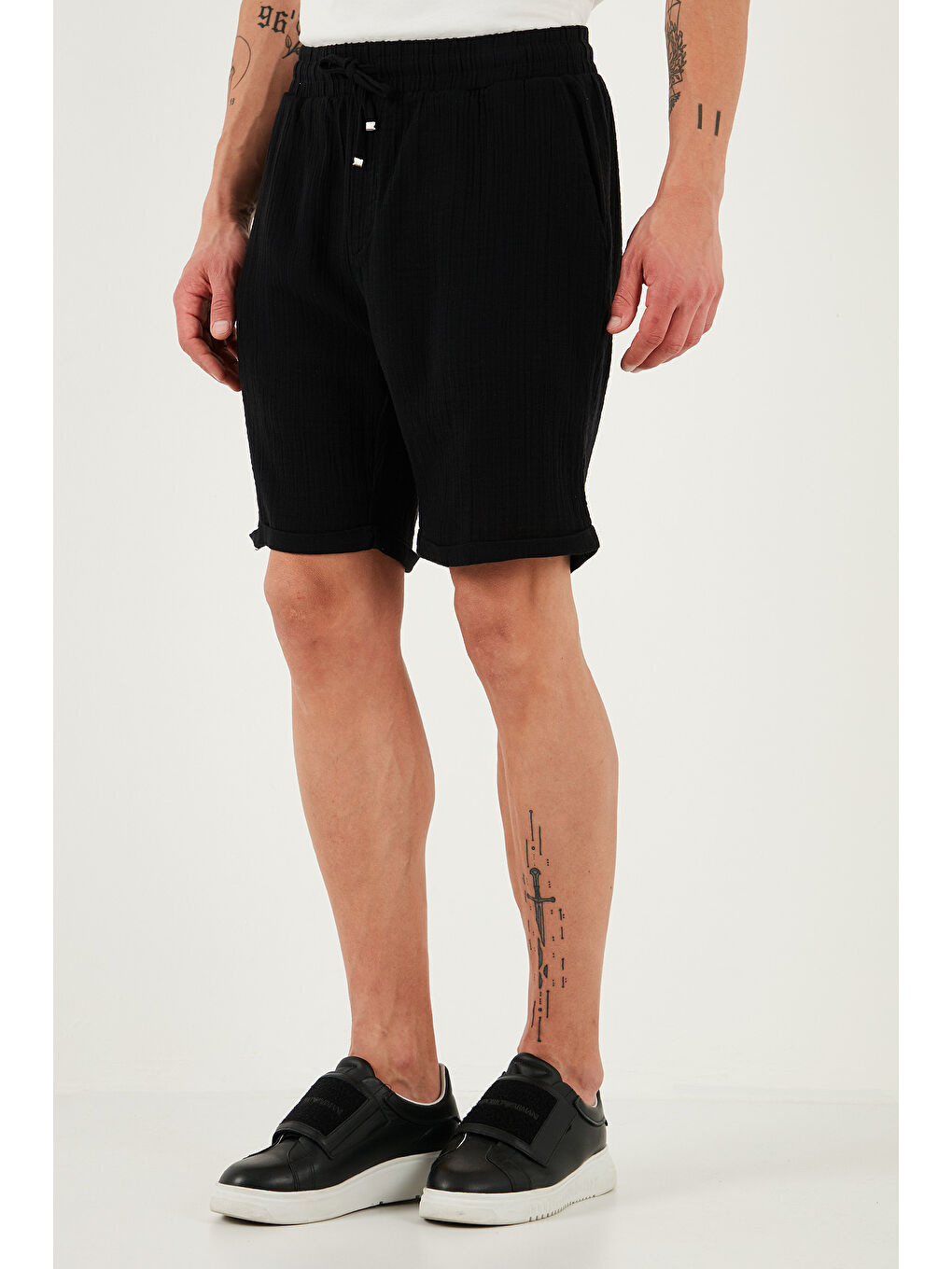 Siyah %100 Pamuk Regular Fit Normal Bel Müslin Short CF25S657802-3
