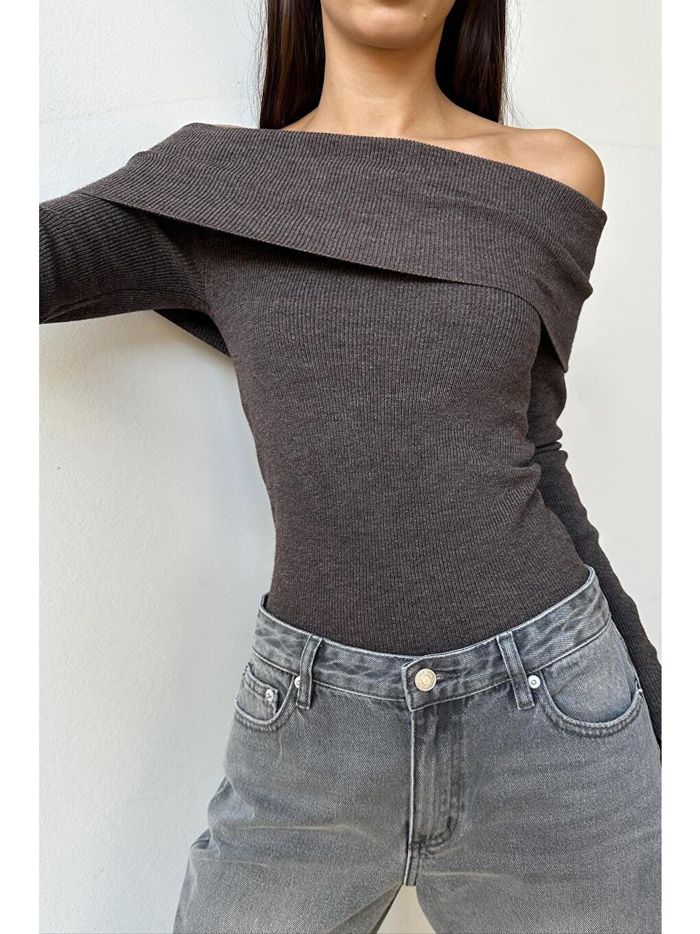 Antrasit Madonna Yaka Uzun Kollu Triko Kazak MG2184-1