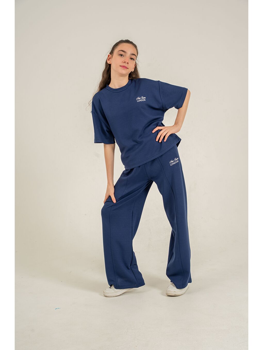 Lacivert New Team London Nakışlı Yumaşak Dokulu-Comfort Kumaş Kız Çocuk Alt Üst Eşofman Takımı-2