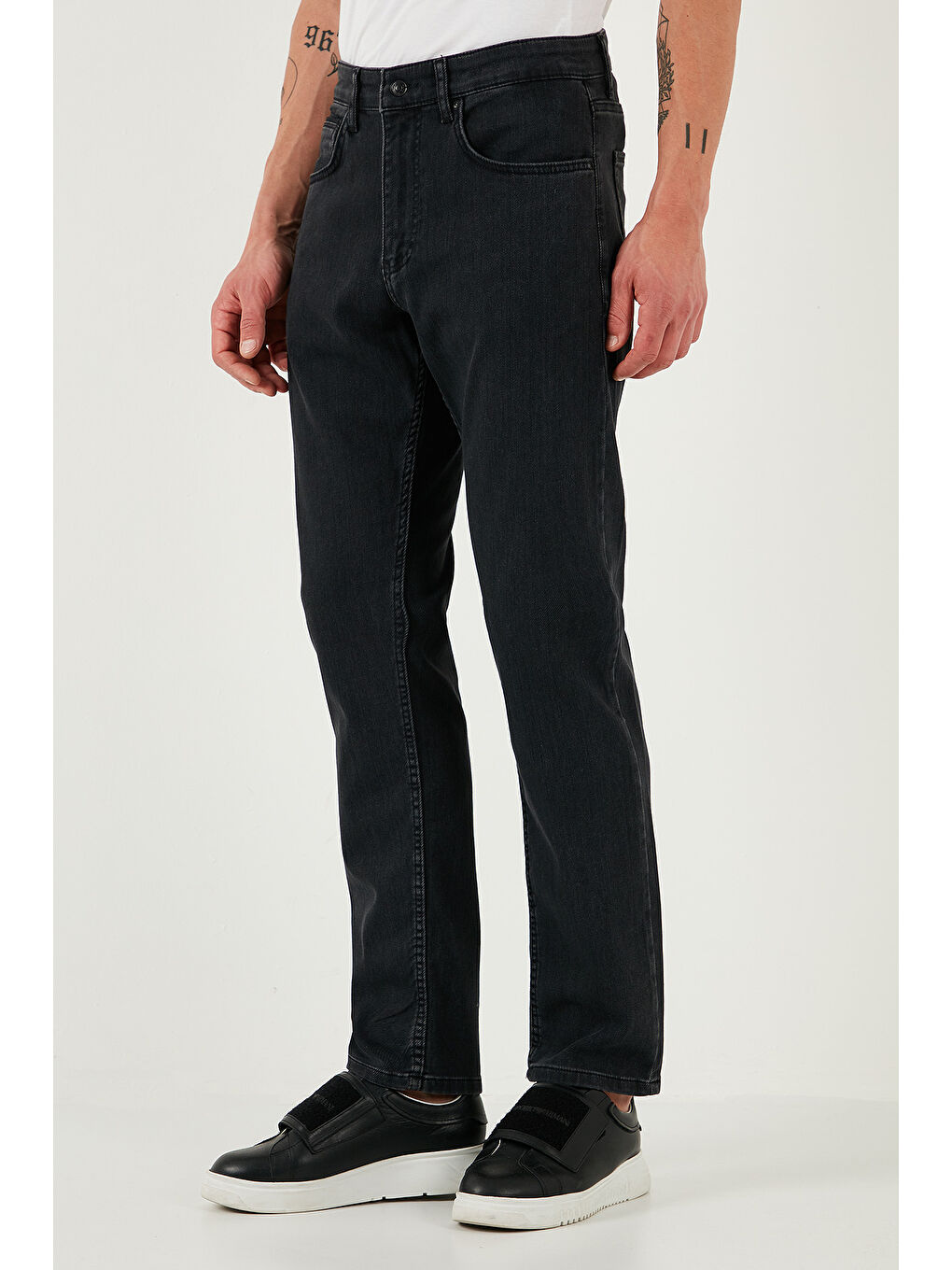 Siyah Pamuklu Comfort Fit Yüksek Bel Boru Paça Jeans 4411S88TEXAS-3