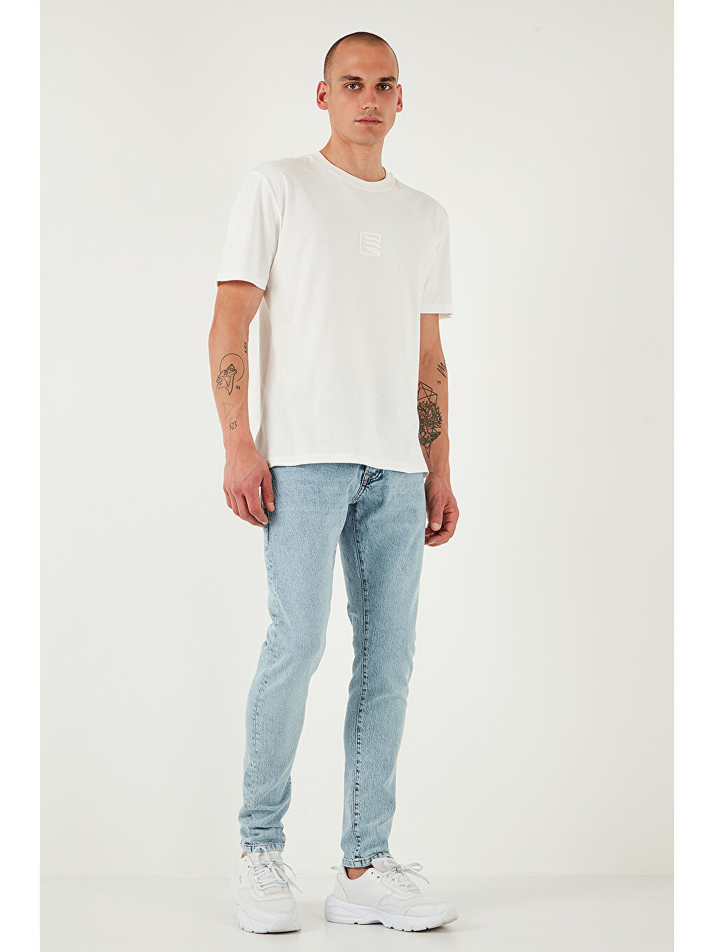 Mavi Streç Pamuklu Slim Fit Normal Bel Dar Paça Jeans 1115S601NAPOLI