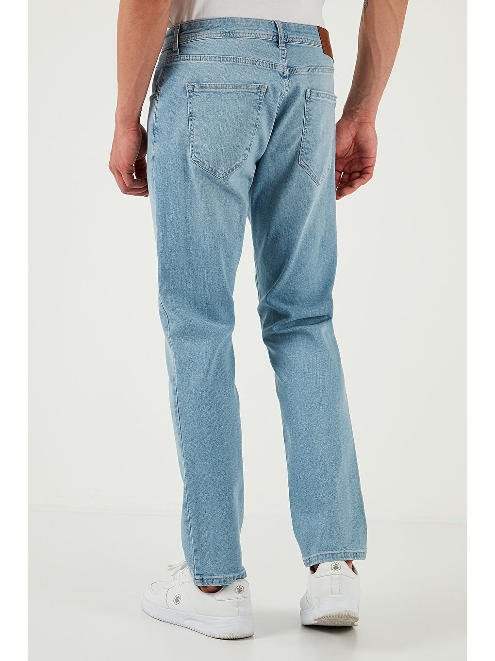 Mavi Streç Pamuklu Regular Fit Normal Bel Boru Paça Jeans 2201S512PARMA-4