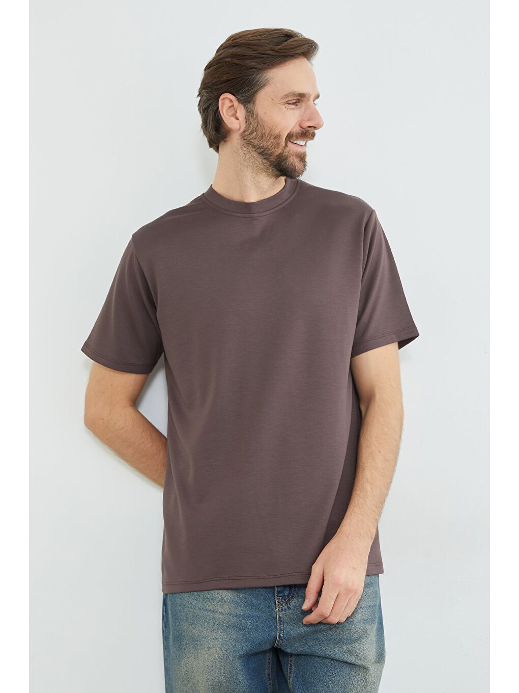 Kahverengi Basic Bisiklet Yaka Modal Tişört-3