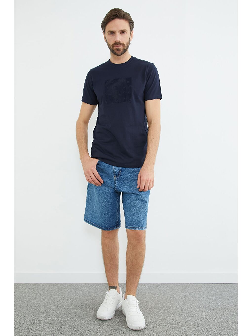 Lacivert Kabartma Baskılı Bisiklet Yaka Tişört-2