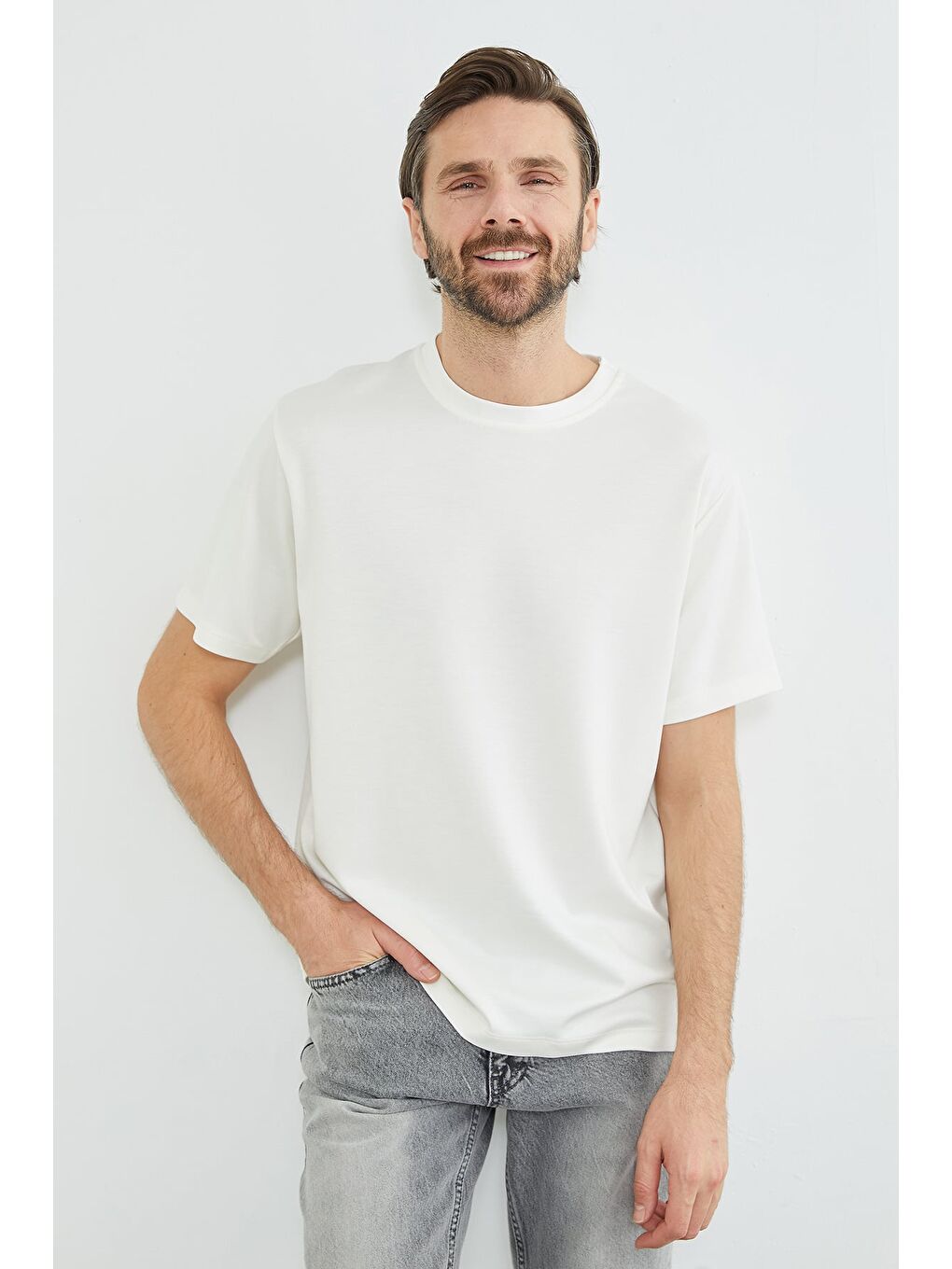 Ekru Basic Bisiklet Yaka Modal Tişört-1