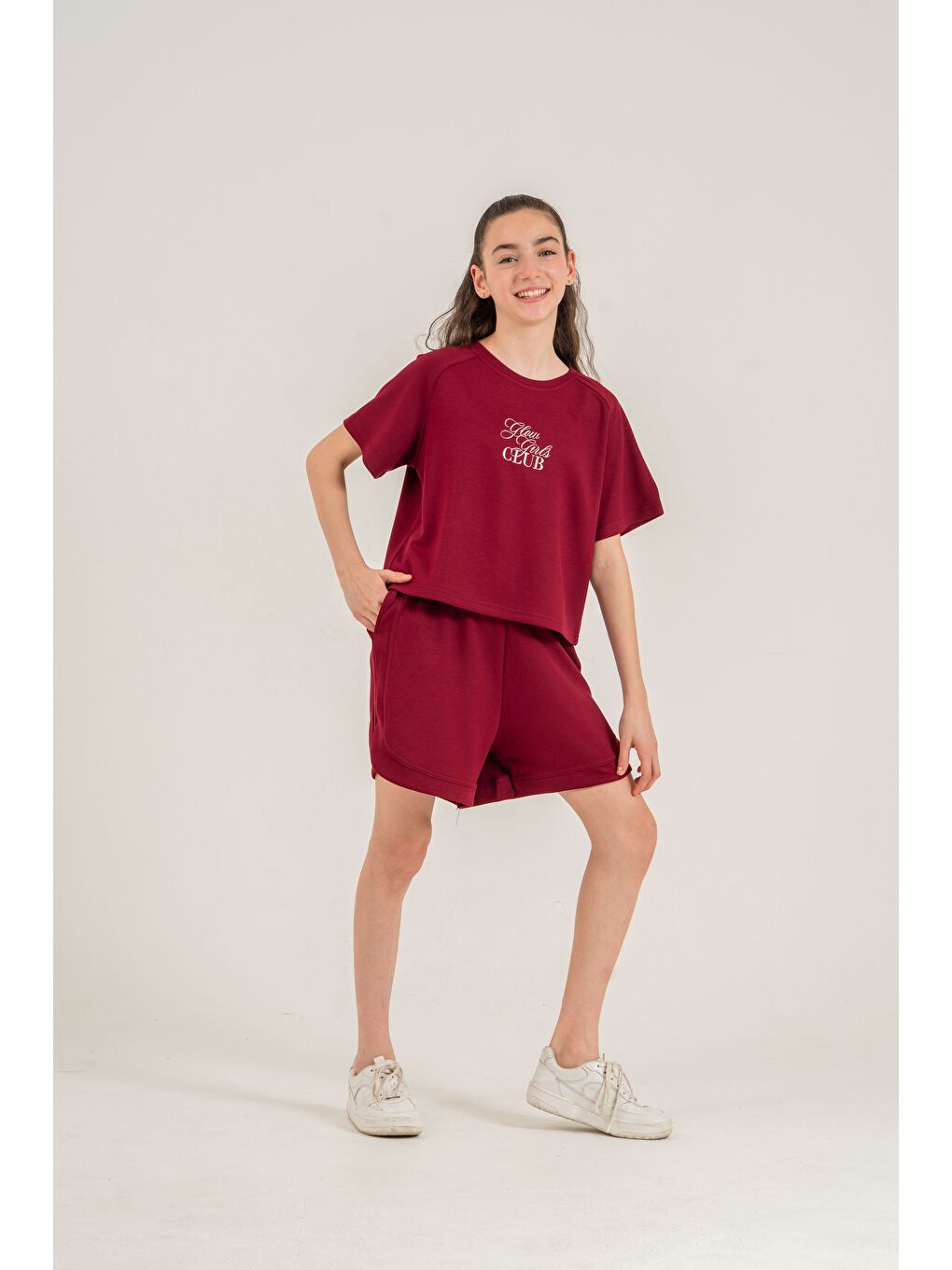 Bordo Glow Girls Club Nakışlı Yumaşak Dokulu-Comfort Kumaş Kız Çocuk Alt Üst Eşofman Takımı-3