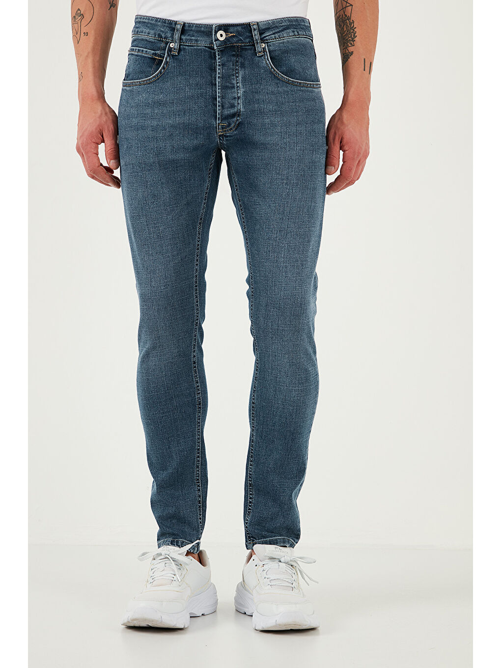 Mavi Streç Pamuklu Slim Fit Normal Bel Dar Paça Jeans 1124S62NAPOLI-2