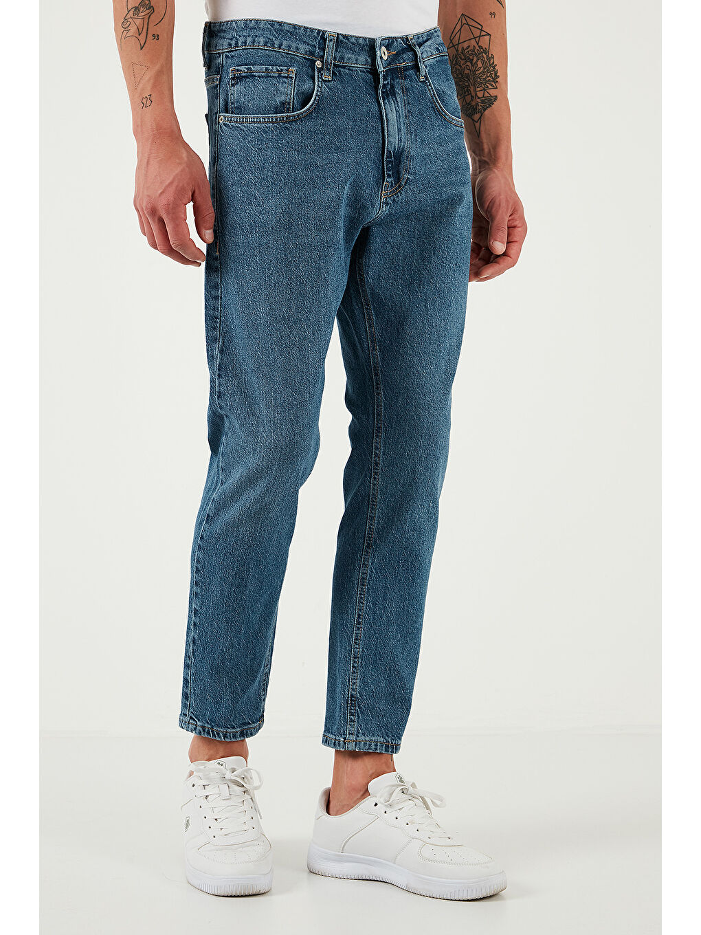 Mavi Streç Pamuklu Slim Fit Normal Bel Boru Paça Jeans 5900S60MILANO-1