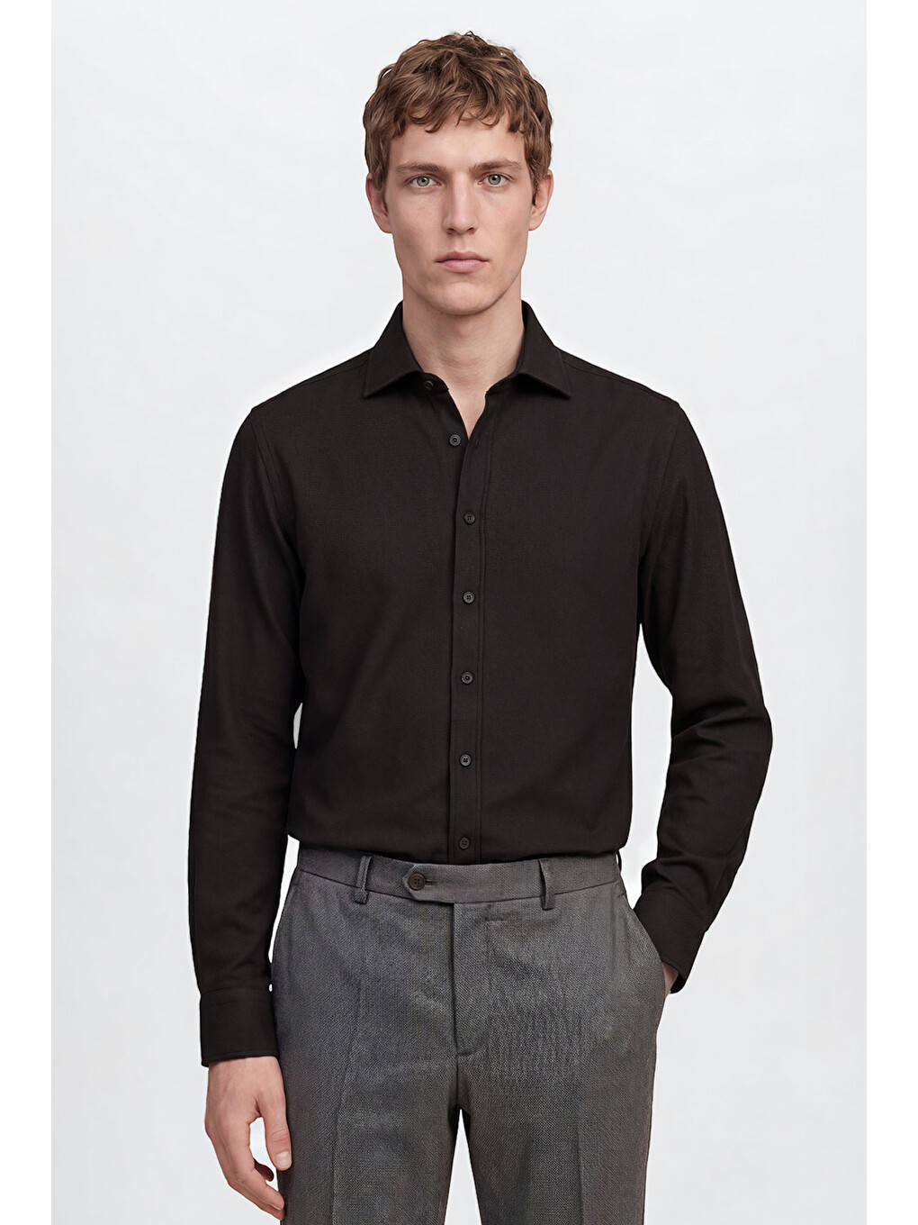 Erkek Siyah Pamuklu Slim Fit Dar Kesim Klasik Yaka Armürlü Gömlek-3