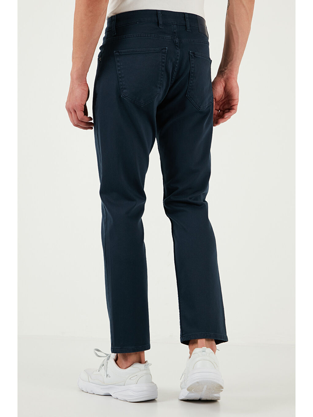 İndigo Streç Pamuklu Comfort Fit Yüksek Bel Boru Paça Jeans 4400S65TEXAS-5