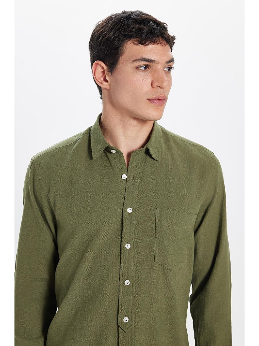 Erkek Regular Fit Klasik Kesim %100 Pamuk Keten Doku Tek Cepli Yeşil Gömlek-1