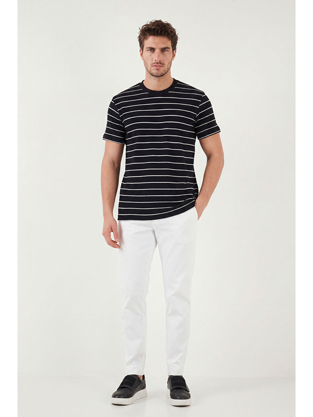 Siyah Pamuklu Regular Fit Çizgili Bisiklet Yaka T Shirt 5904039-2