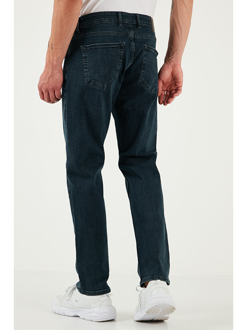 Mavi Pamuklu Comfort Fit Yüksek Bel Boru Paça Jeans 4411S81TEXAS-5