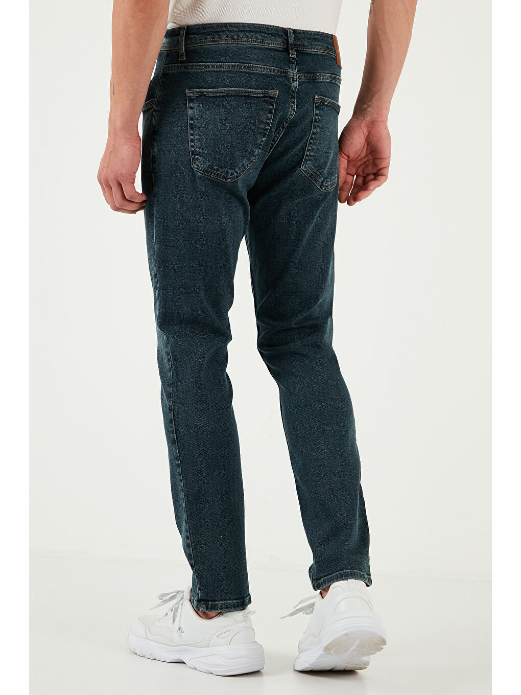 Mavi Pamuklu Slim Fit Yüksek Bel Dar Paça Jeans 3300S74TOKYO-5