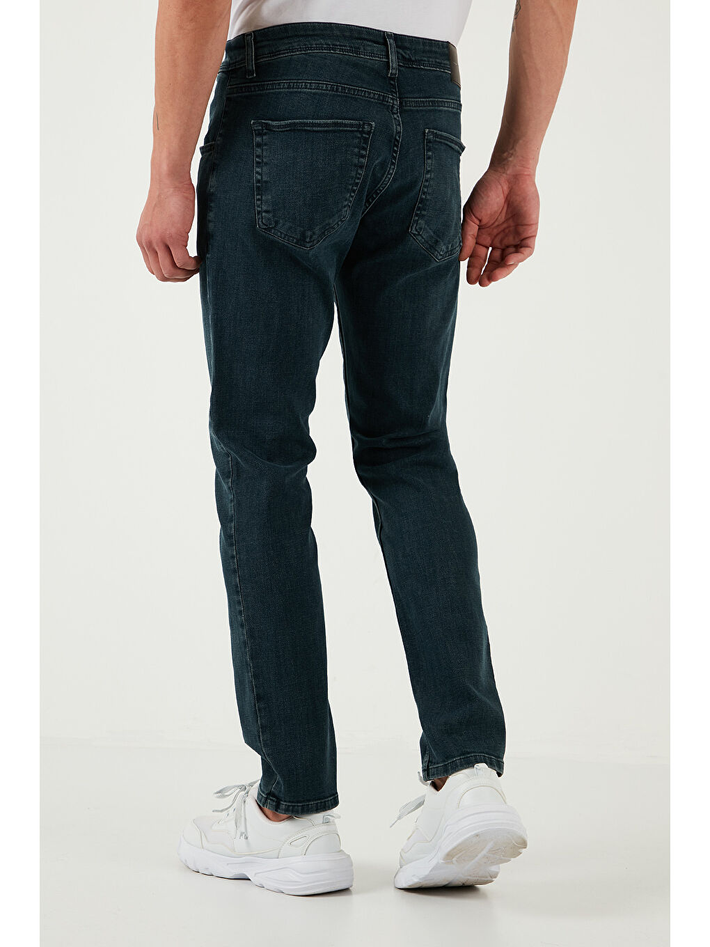 Mavi Pamuklu Slim Fit Yüksek Bel Dar Paça Jeans 3300S81TOKYO-5