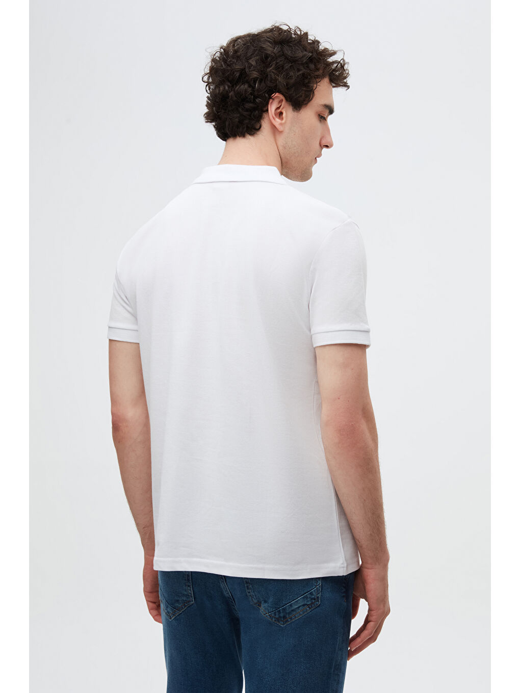 Regular Fit Beyaz %100 Pamuklu Uzun Ömürlü Kıvrılmaz Polo Yaka Nakışlı T-Shirt-3