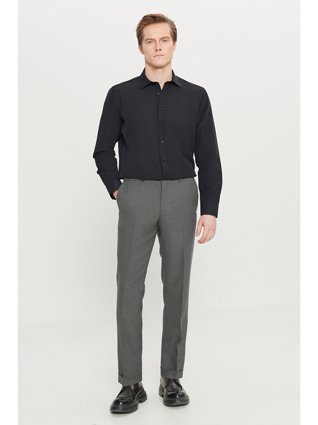 Erkek Siyah Slim Fit Dar Kesim Beli Gizli Lastikli Yan Cepli Armürlü Klasik Pantolon-2