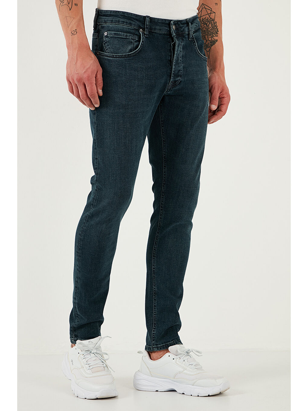 Mavi Streç Pamuklu Slim Fit Normal Bel Dar Paça Jeans 1124S81NAPOLI-3