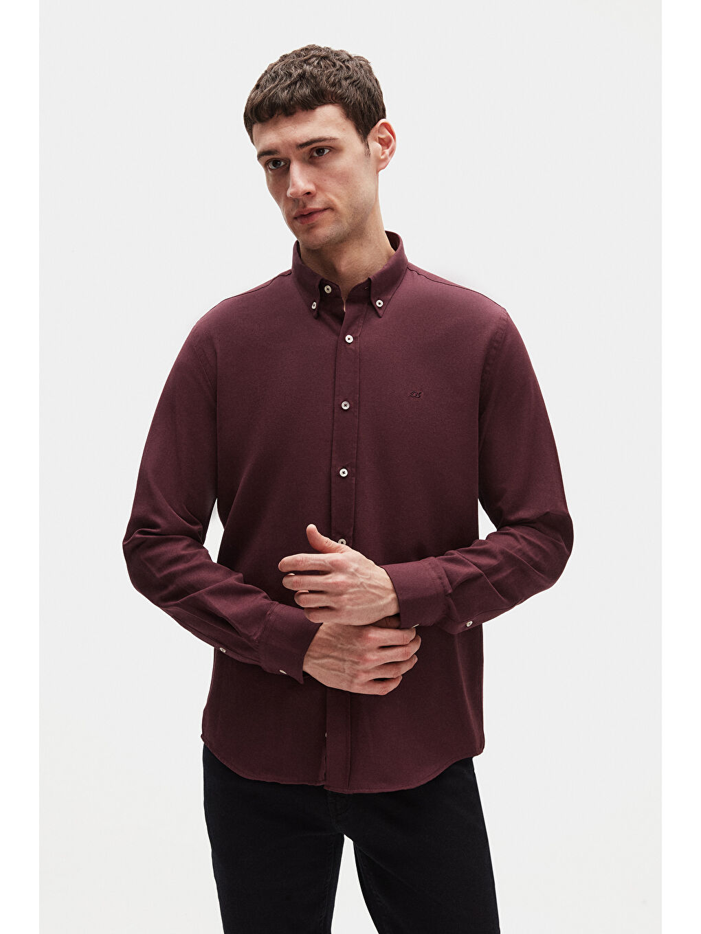 Slim Fit Mürdüm Oxford Düğmeli Yaka Kolay Ütülenebilir Nakış Detaylı Pamuklu Gömlek