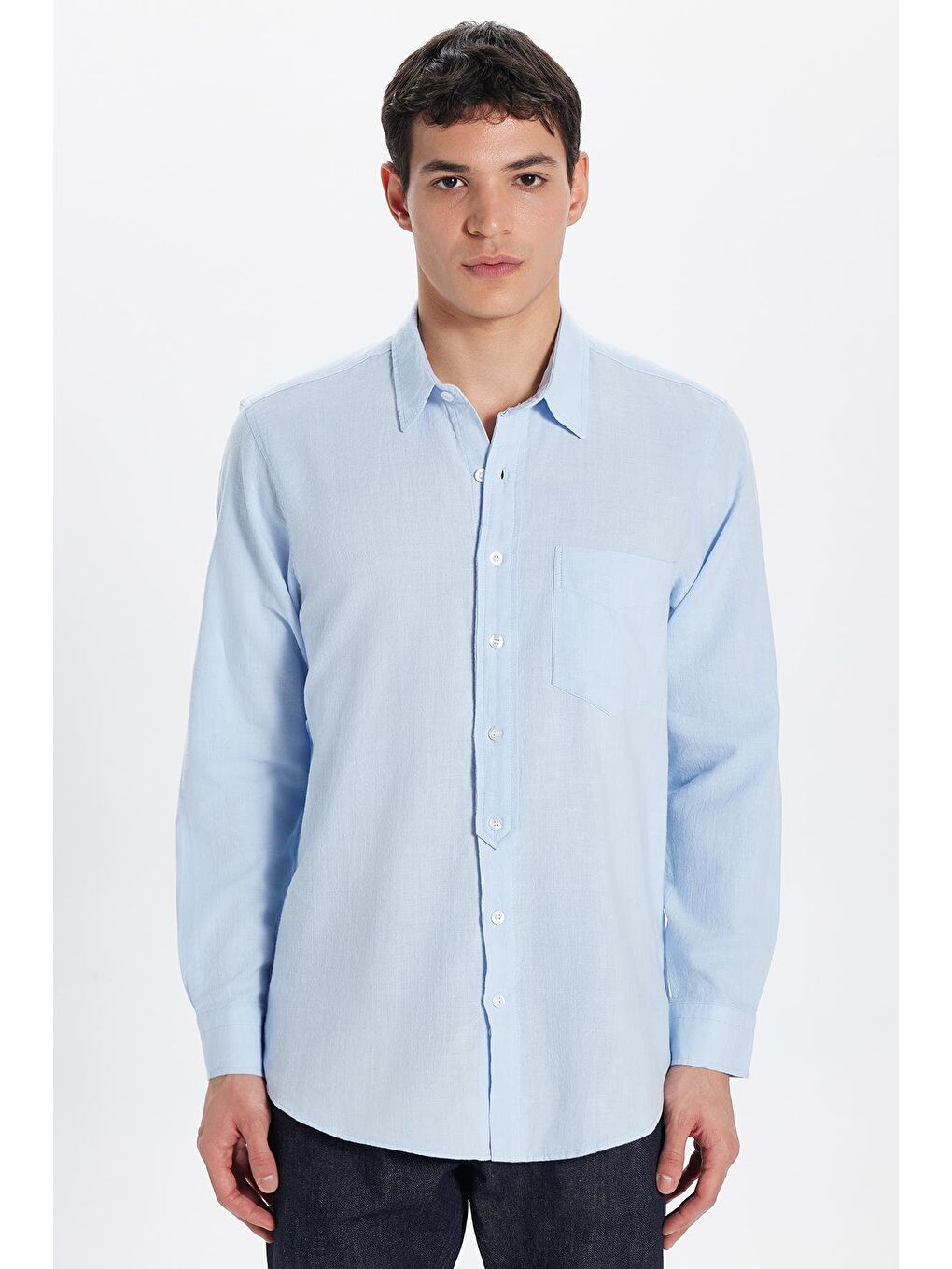 Erkek Regular Fit Klasik Kesim %100 Pamuk Keten Doku Tek Cepli Mavi Gömlek