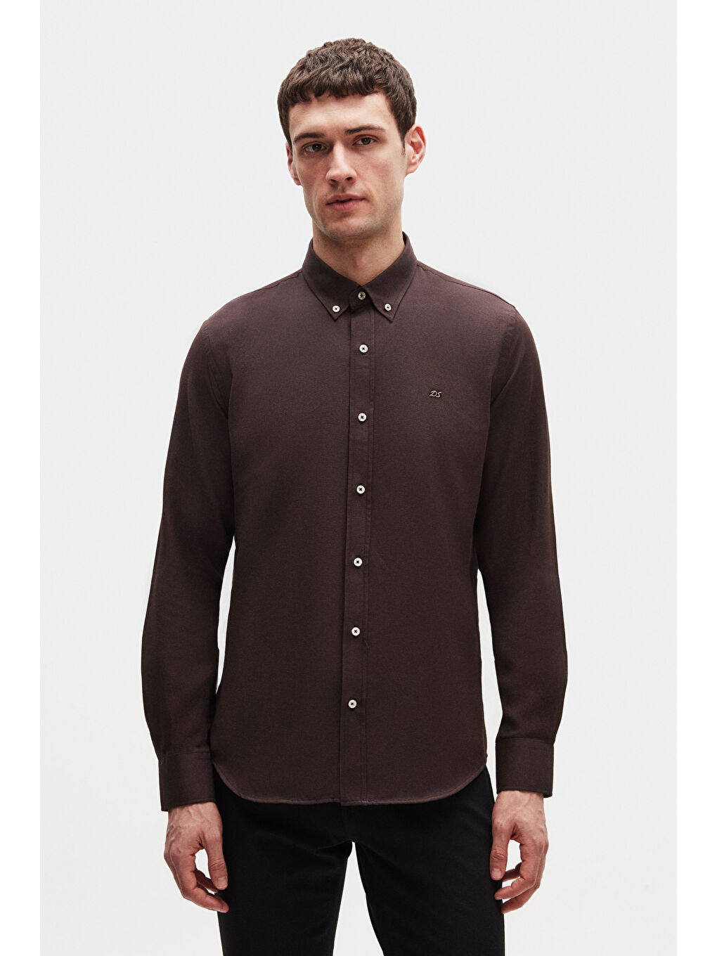 Kahverengi Slim Fit Acı Kahve Oxford Düğmeli Yaka Kolay Ütülenebilir Nakış Detaylı Pamuklu Gömlek