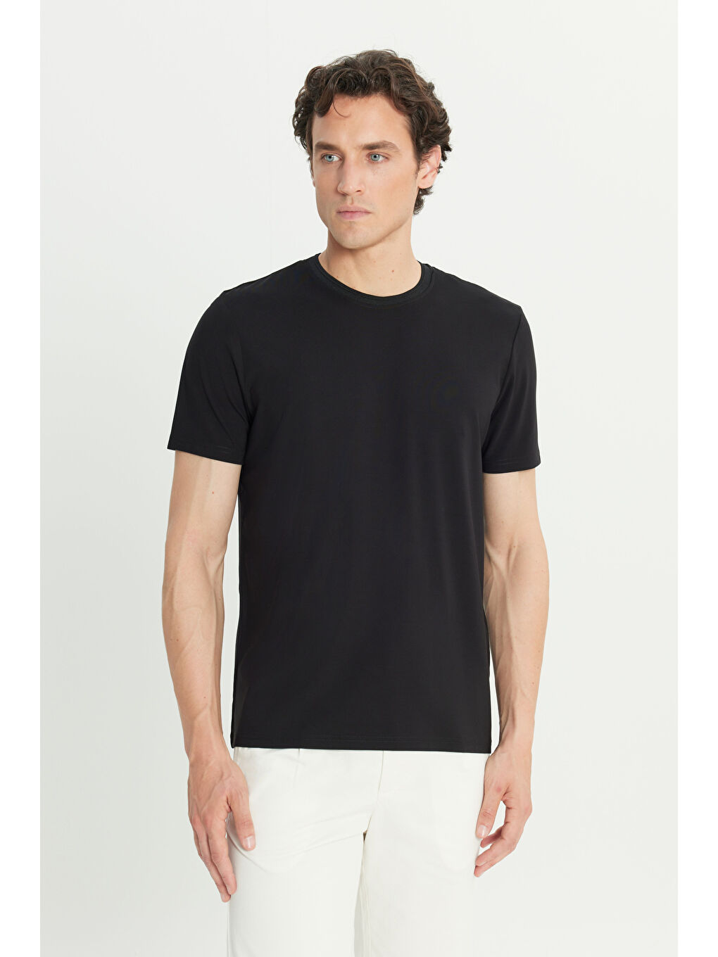 Erkek Siyah 360 Her Yöne Esneyen Slim Fit Dar Kesim Bisiklet Yaka Tişört