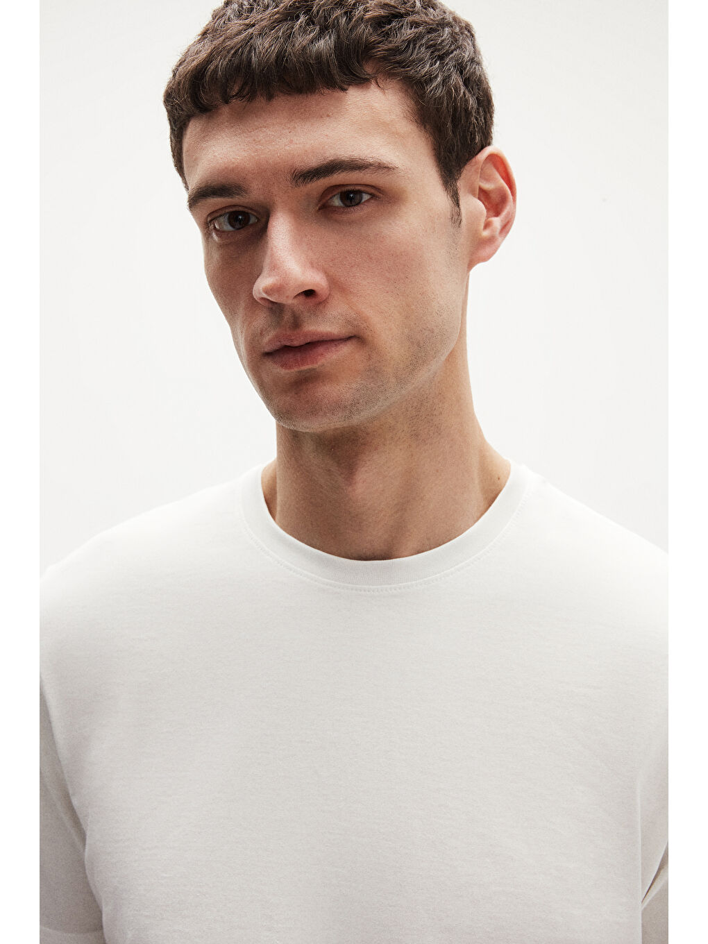 Oversize Ekru Bisiklet Yaka %100 Pamuk T-Shirt-1