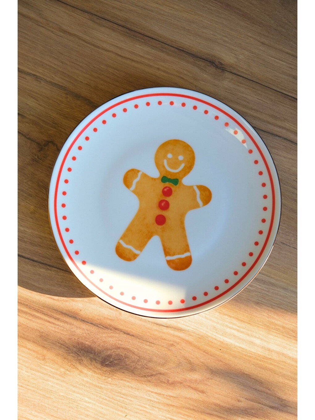 Beyaz Porselen Kurabiye Adam Pasta Tabağı Altın Yaldızlı 20,50cm-1