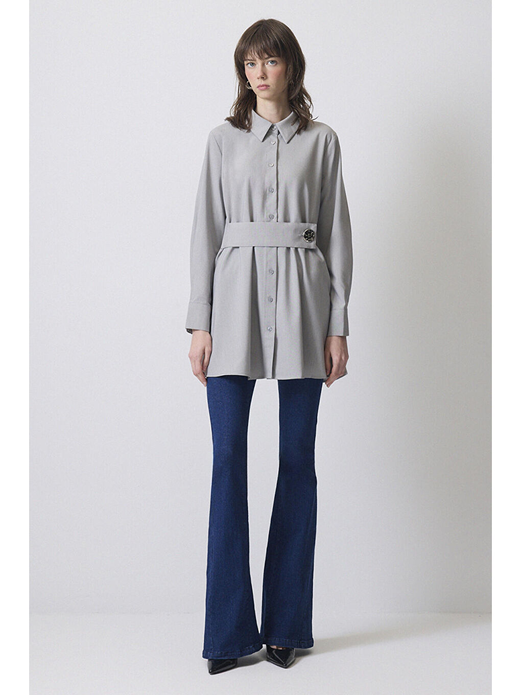 Gri Gold Düğme Detaylı Viskon Gömlek