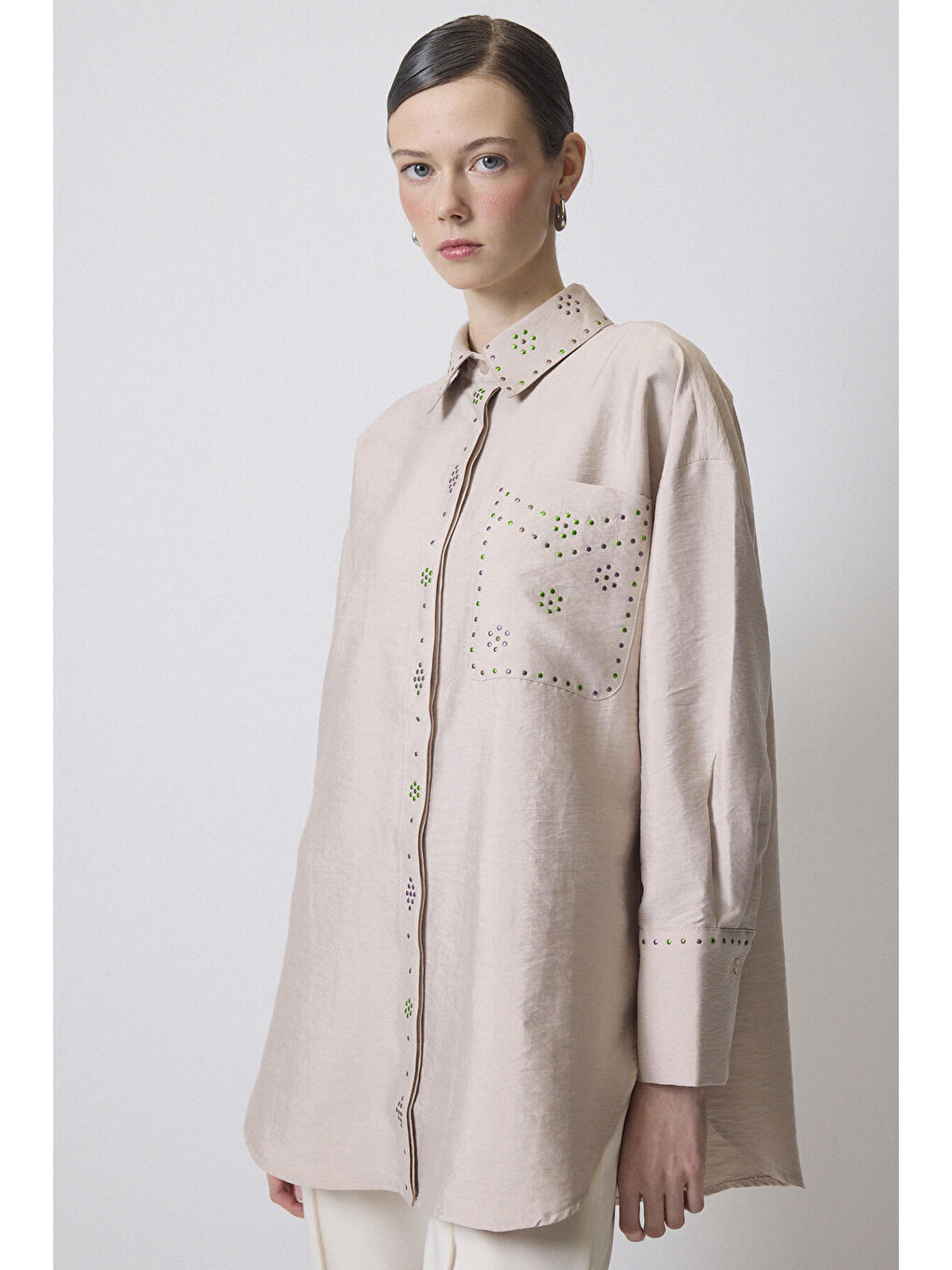 Bej Kristal Taşlı Gömlek