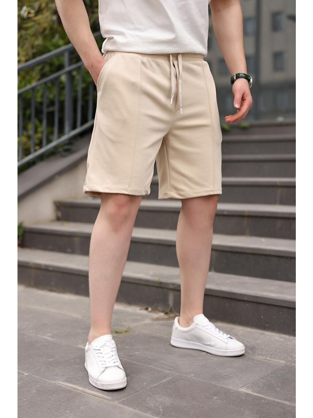Bej Beli Ayarlanabilir Regular Fit Erkek Şort E6585