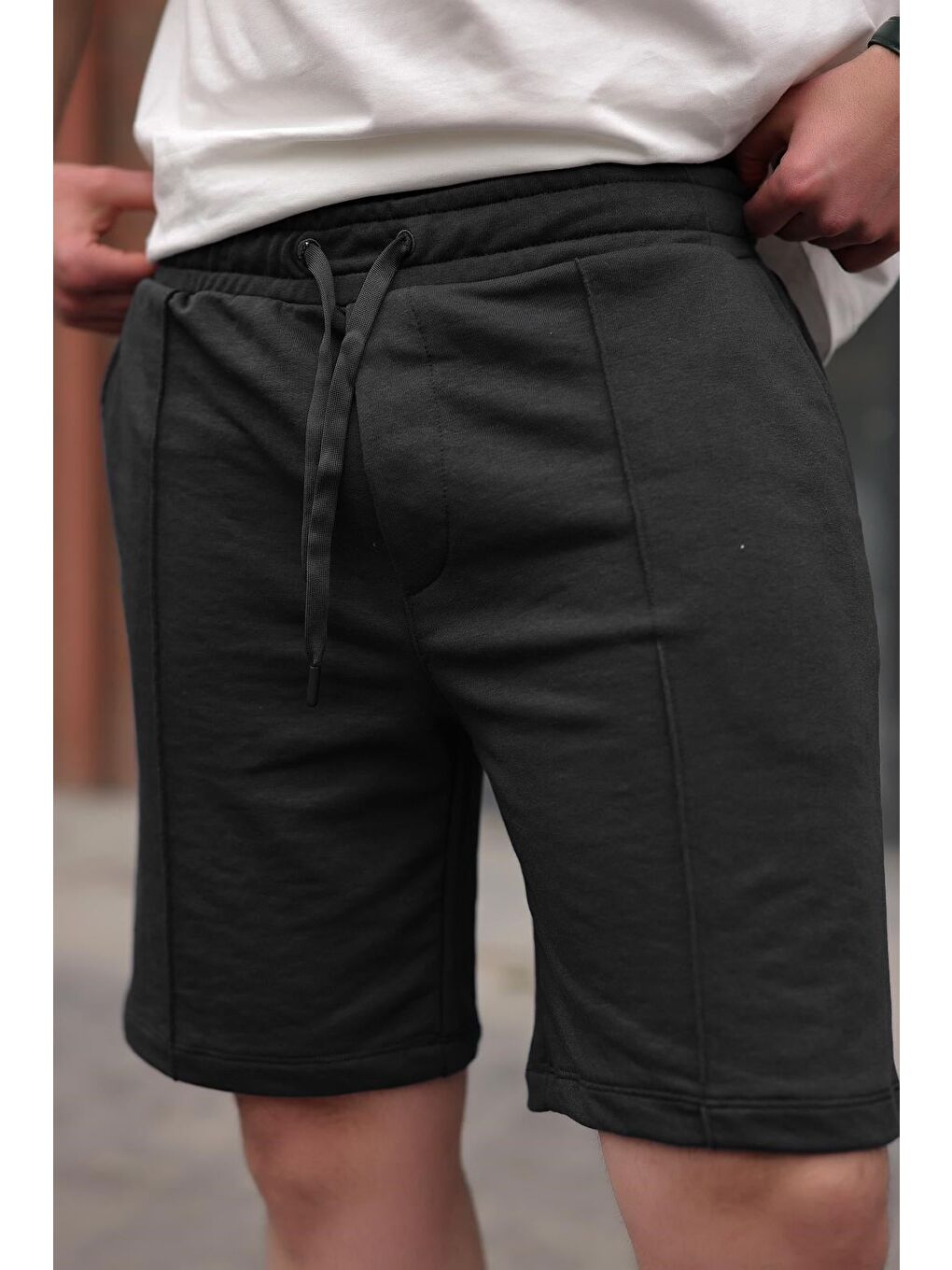 Siyah Beli Ayarlanabilir Regular Fit Erkek Şort E6585-3