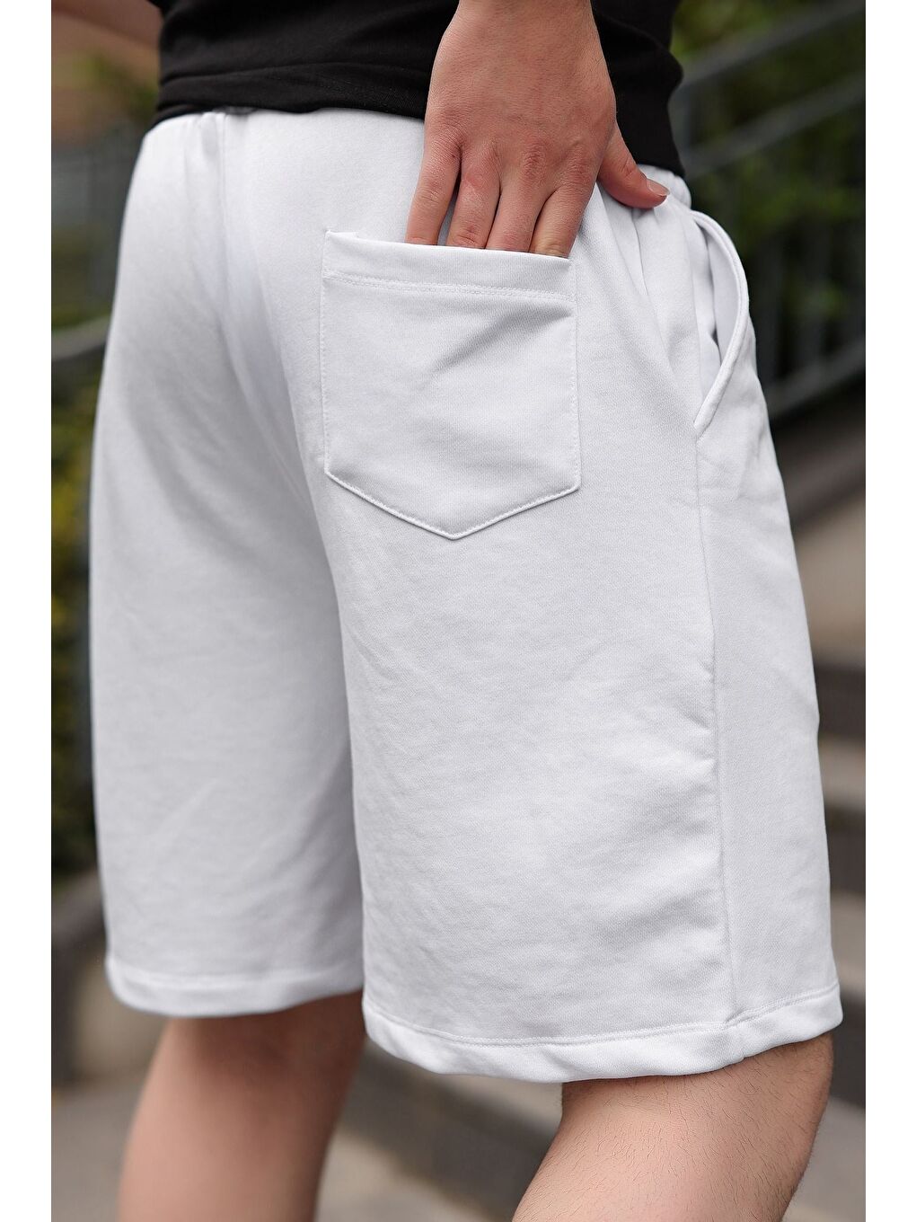 Beyaz Beli Ayarlanabilir Regular Fit Erkek Şort E6585-3