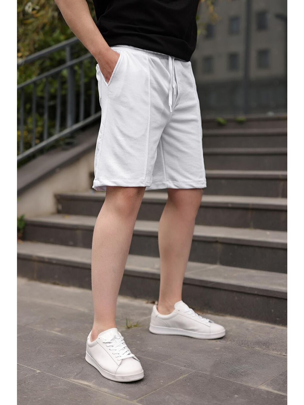 Beyaz Beli Ayarlanabilir Regular Fit Erkek Şort E6585-4