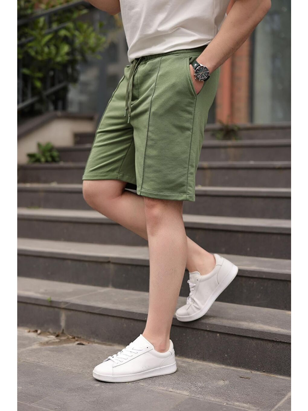Haki Beli Ayarlanabilir Regular Fit Erkek Şort E6585
