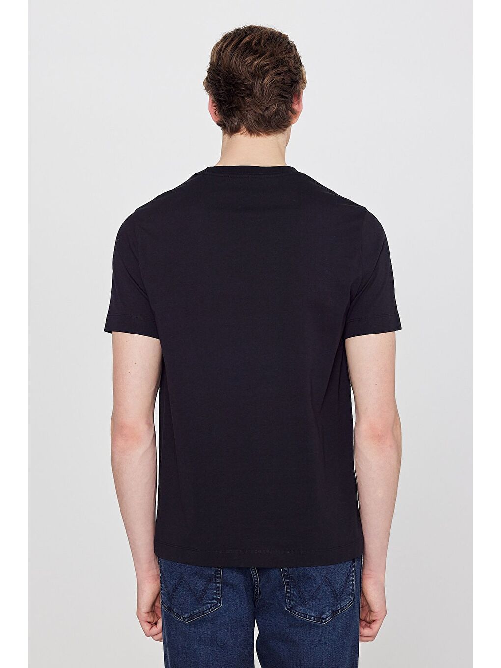 Siyah Bisiklet Yaka Basic Tişört-4