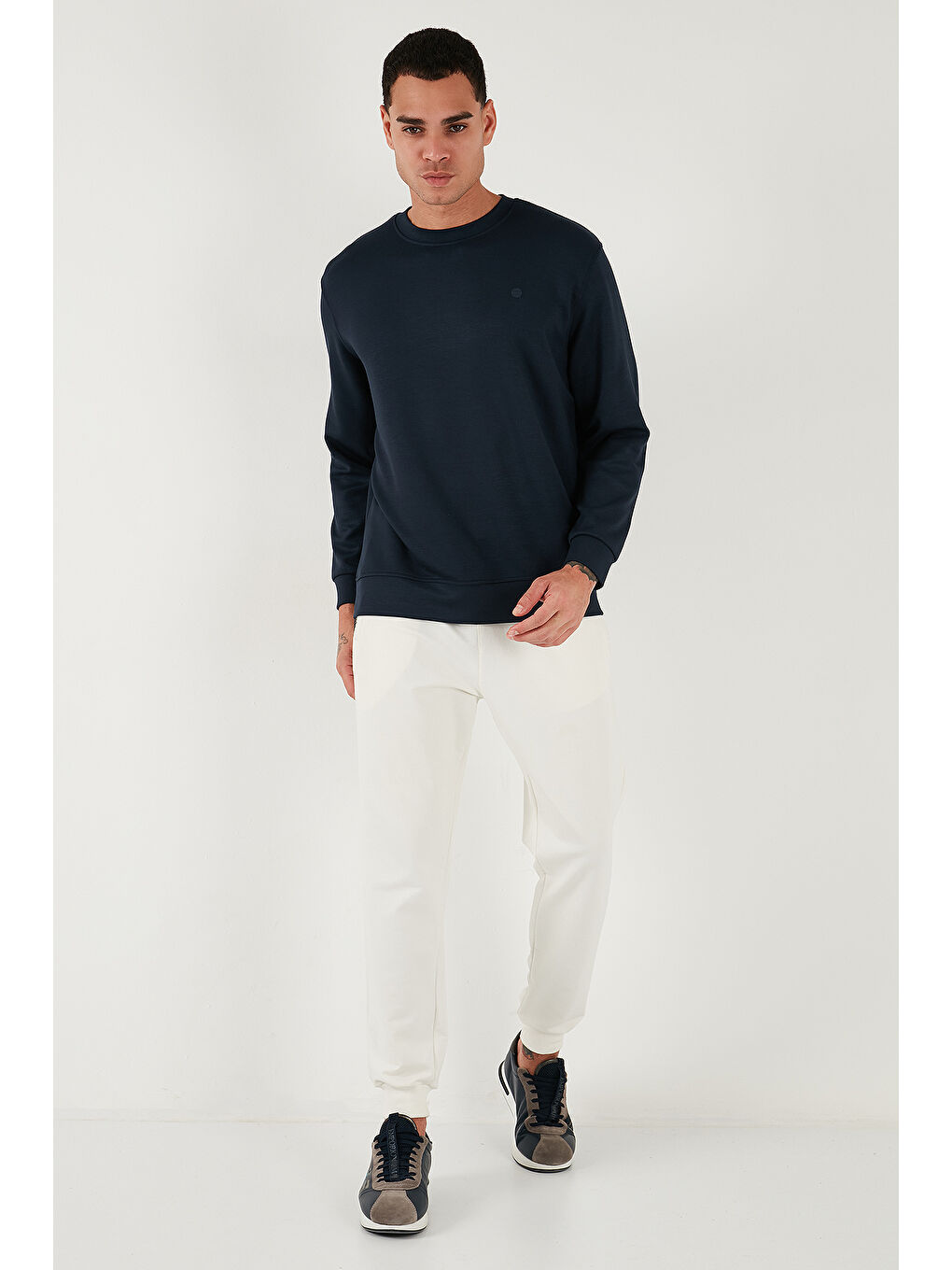 Lacivert Regular Fit Bisiklet Yaka Uzun Kollu Sweat 5901066-1